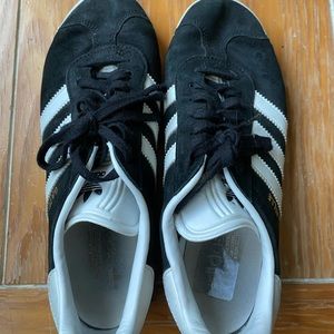 Adidas Men’s Gazelle Sneakers